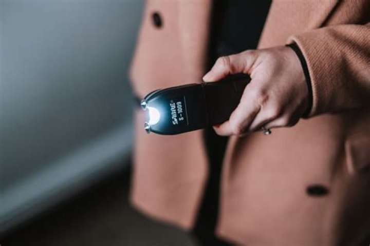 What stun gun has the highest Microcoulombs?